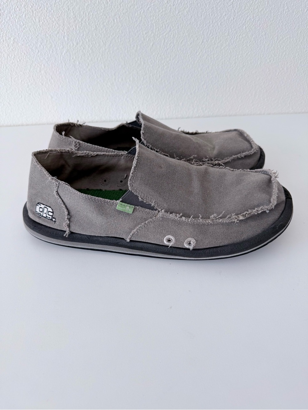 Sanuk Mens Vagabond Airstream Canvas Slip On Shoes Grey RV Camper Size 13 111659